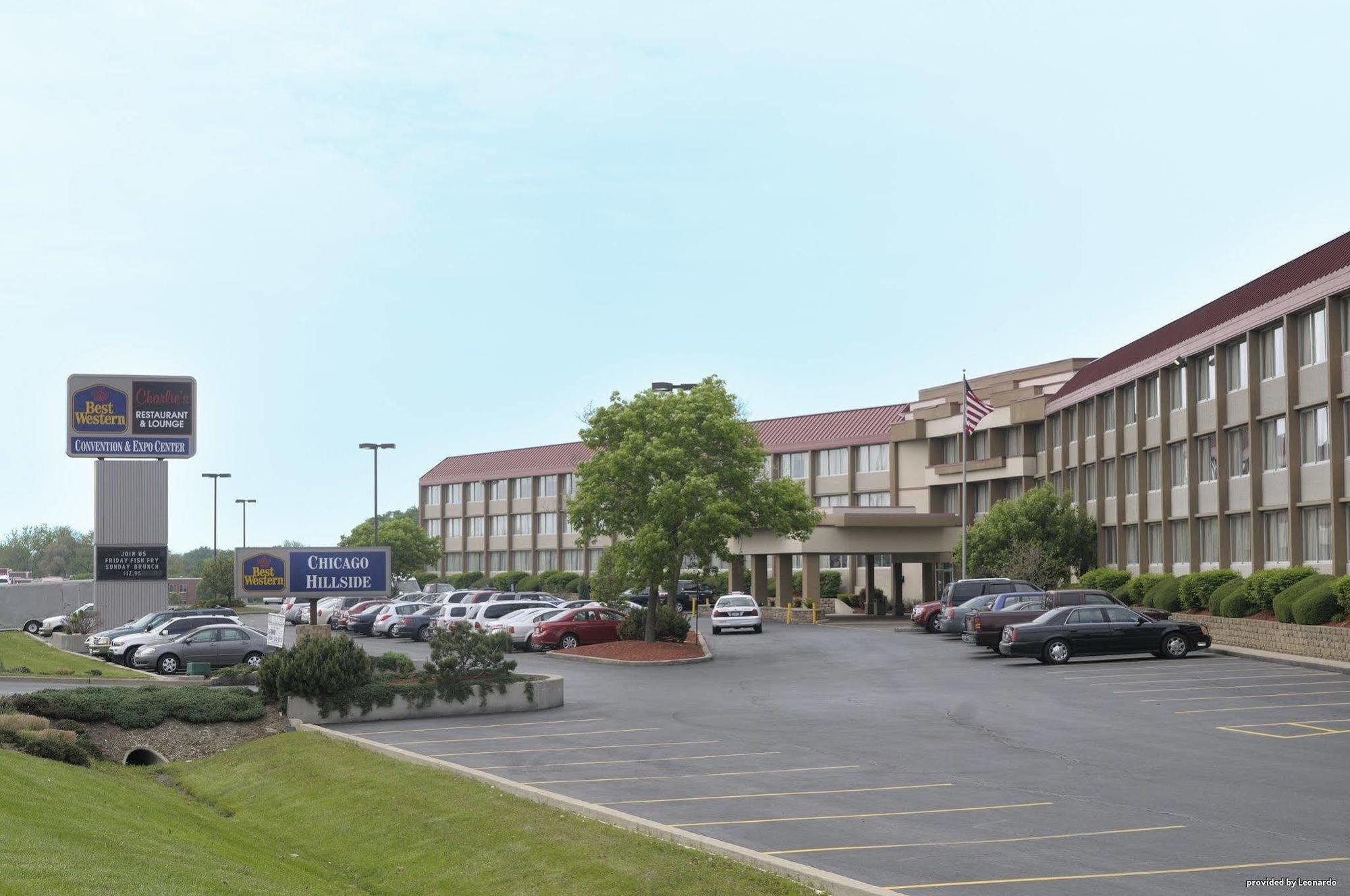 Best Western Plus Chicago Hillside Exterior photo